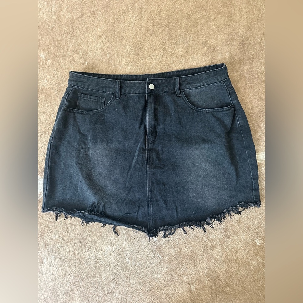 Target Black Frayed Hem Pencil Skirt - Picture 3 of 4